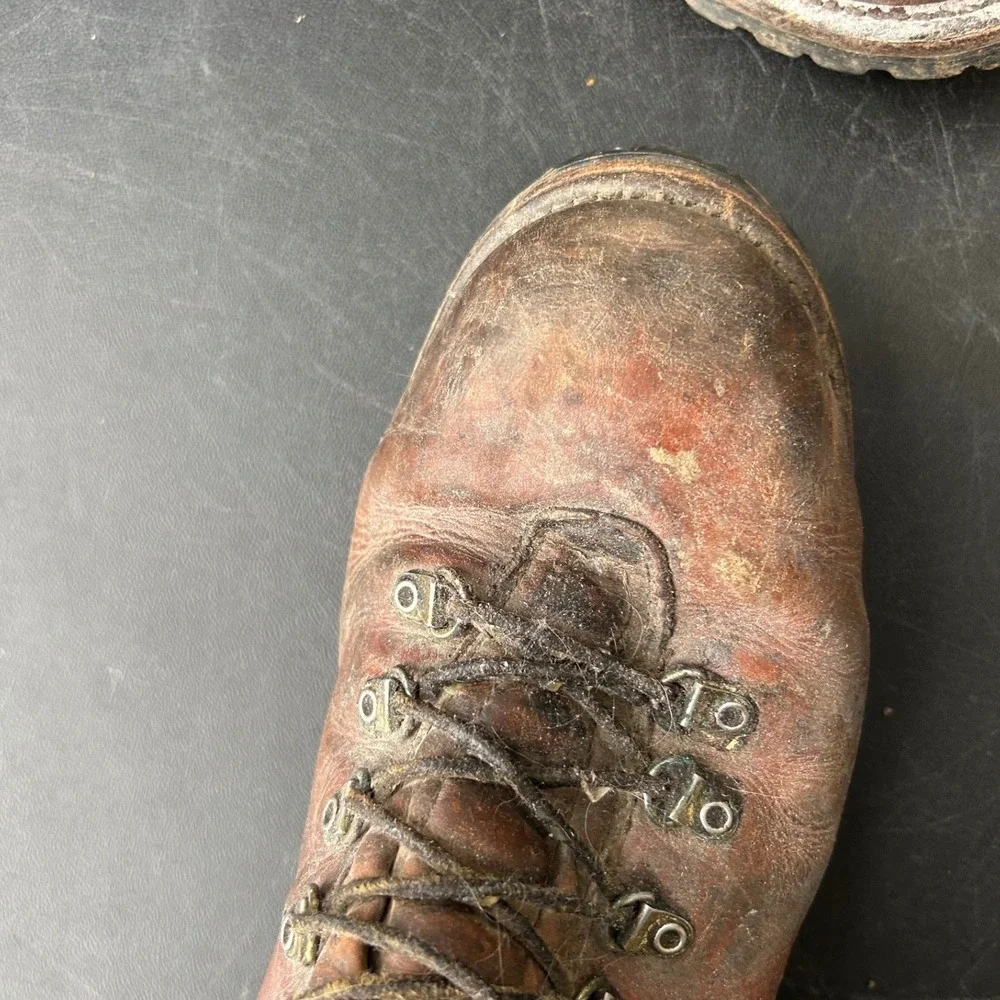 1960's Herman Survivors 89227 Brown Leather Work Boots Mens 11 M Vibram Sole USA